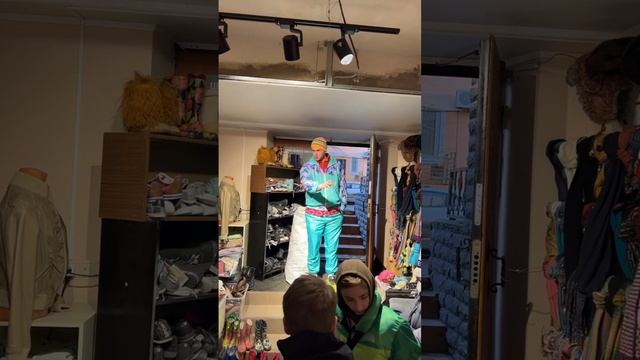 Открываем второй брендовый мешок #secondhand смотреть онлайн