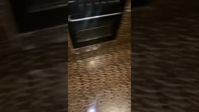 Кухня той самой в тех самых легендарных леггинсах.😁