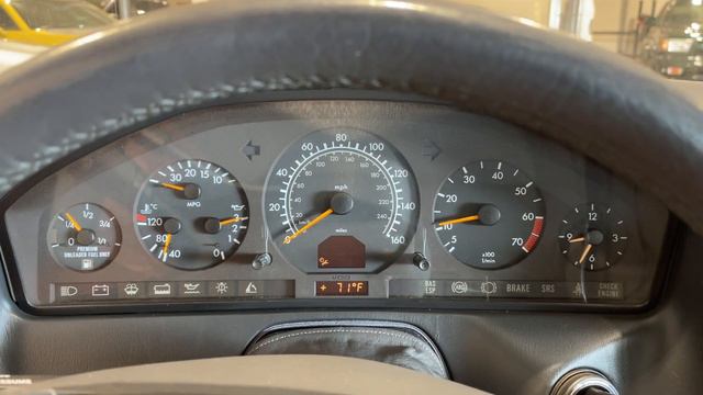 1998 Mercedes-Benz SL500 Cold Start смотреть онлайн