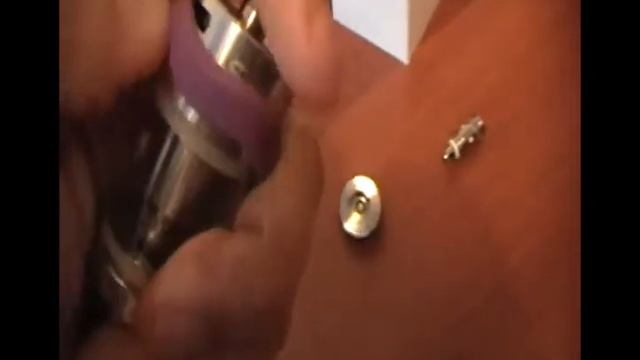 Электронная сигарета Eleaf iJust S смотреть онлайн