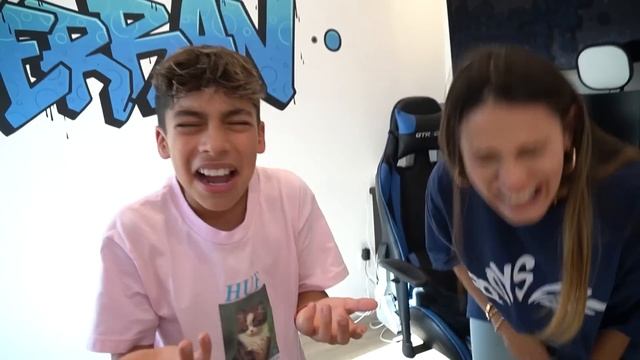 Telling My Family im PREGNANT! смотреть онлайн
