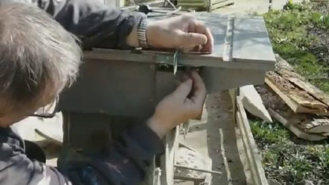 Самодельная циркулярка из фанеры. смотреть онлайн