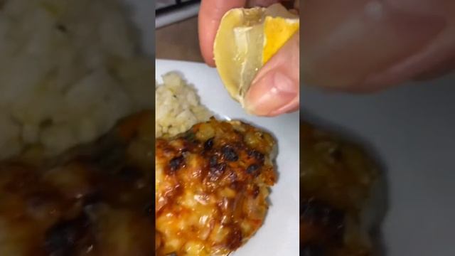 Рыба( кета) с рисом с овощами. В чудо-печи. смотреть онлайн