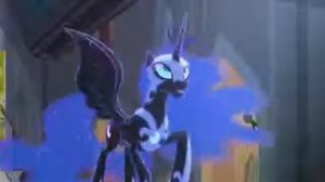 Принцесса Селестия изгоняет Лунную Пони на луну