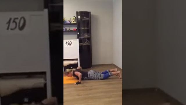 2 мин стульчик, 3 берпи смотреть онлайн