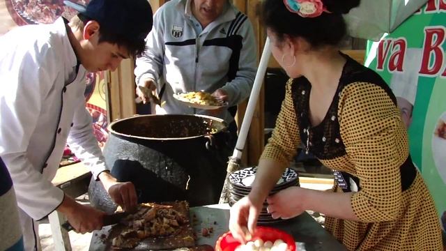 Как готовят плов в Бухаре? смотреть онлайн