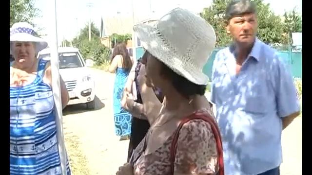 Жители ул.Миллионной в ст.Тбилисской требуют изменить движение транспорта смотреть онлайн