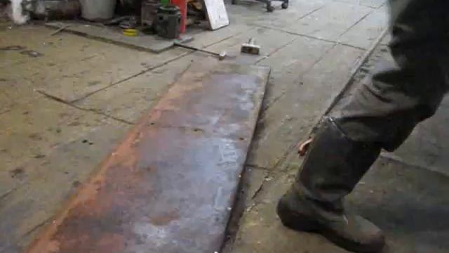 Самодельные задние крылья на МТЗ с малой кабиной.