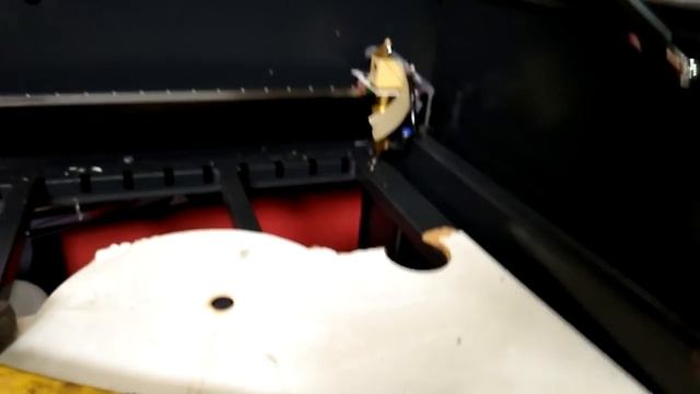 Как я делаю юстировку на лазерном станке. Круглые направляющие. смотреть онлайн