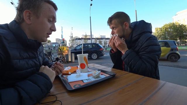 Мукбанг. Москва, Обед во Вкусно- и точка.