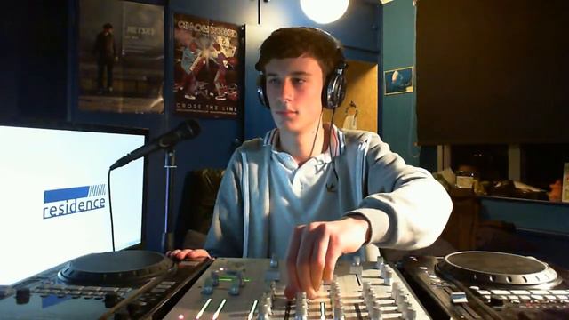 The Residence Podcast 003 | All About The Music! смотреть онлайн