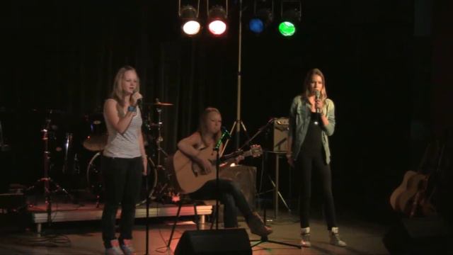 Payphone by Dyem, Emma and Roos смотреть онлайн