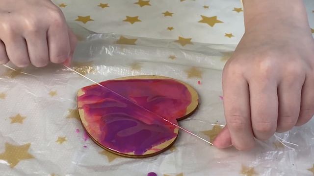 раскрашиваем эпоксидной смолой валентинки смотреть онлайн