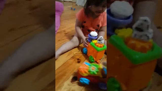VTech GearZooz Roll and Roar Animal Train playing making sounds смотреть онлайн