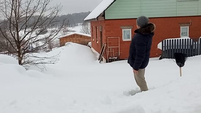 Осторожно снег и сосульки! смотреть онлайн