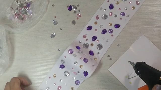 КАК ПРИКЛЕИТЬ СТРАЗЫ БЫСТРО. смотреть онлайн