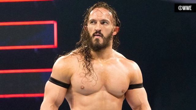Major WWE Superstar Cleared For Return | SmackDown Pair Sent Home From UK Tour смотреть онлайн