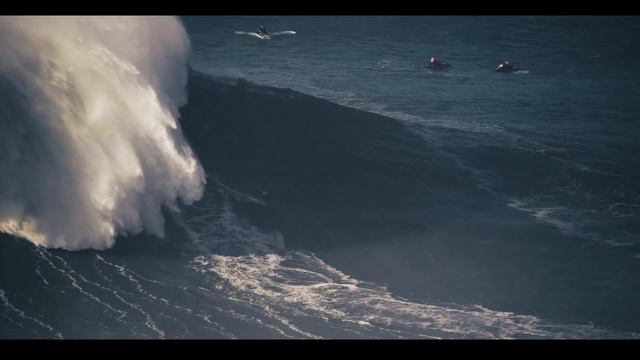 Justine Dupont - BIG WAVE in NAZARÉ - 8th January смотреть онлайн