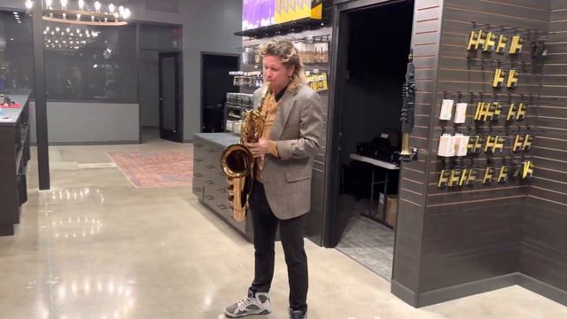 Leo P in our new shop TEARING IT UP! смотреть онлайн