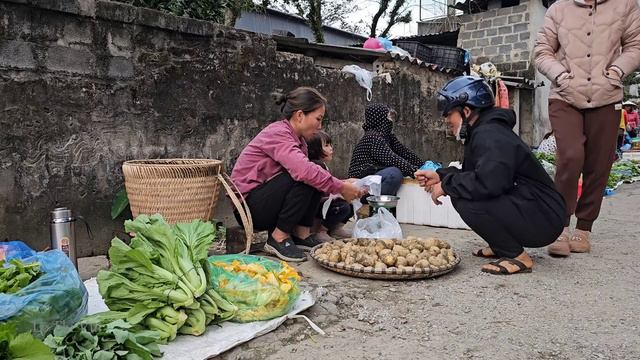 Single mother: Working as a hired laborer, digging potatoes to sell, cooking - everyday joy смотреть онлайн