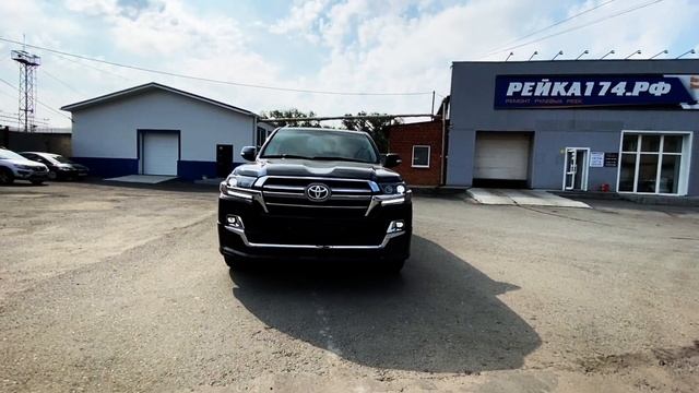 Тюнинг Toyota Land cruiser 200 executive lounge. Челябинск смотреть онлайн