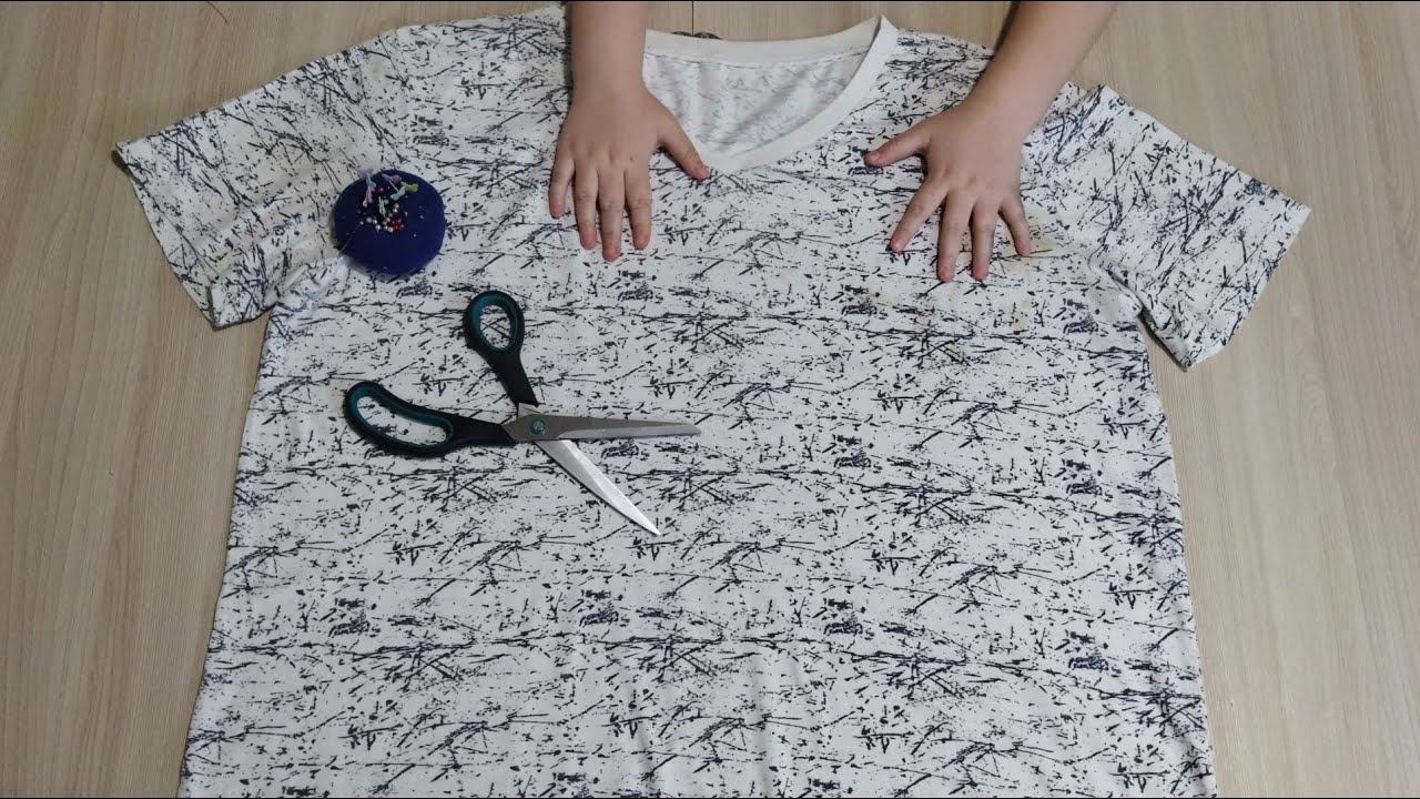 Переделала старую ФУТБОЛКУ в удобную СУМКУ за 5 минут/ БЕЗ ШВЕЙНОЙ МАШИНЫ смотреть онлайн