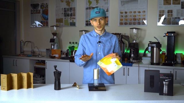 Ручные кофемолки HARIO mini SlimPro и Timemore Chestnut g1s. Плюсы и минусы. смотреть онлайн