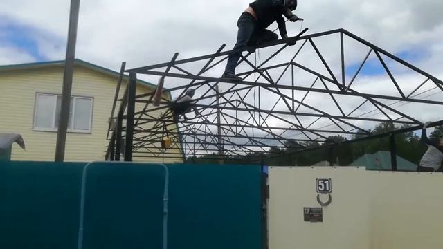 Металлический двускатный навес #1 смотреть онлайн