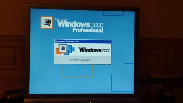 Ретро ПК, установка windows 2000 с 4 дискет и CD из под DOS часть 2 смотреть онлайн
