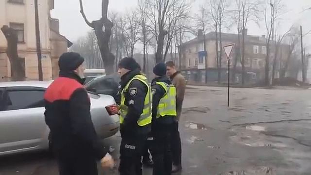 Беспредел ТЦК проти адвоката. смотреть онлайн