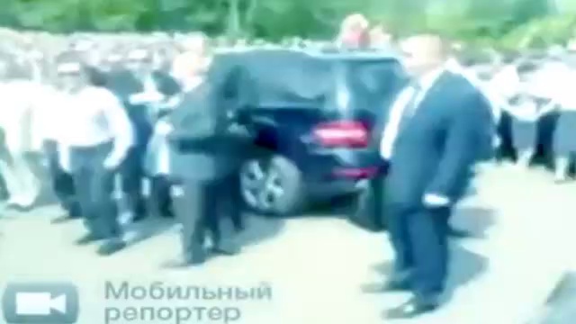...просто придурки, либо провокаторы смотреть онлайн