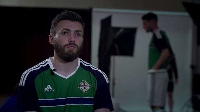 Northern Ireland Players React To EURO 2016 Home Kit смотреть онлайн