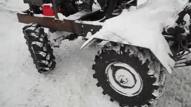 Самодельный минитрактор с ковшом на задней навеске в работе!!! смотреть онлайн
