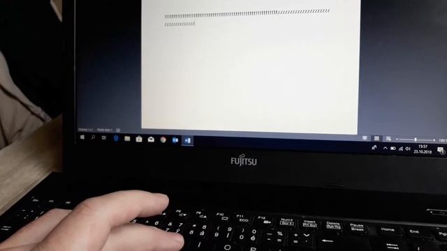 Fujitsu Lifebook A555 - keyboard смотреть онлайн