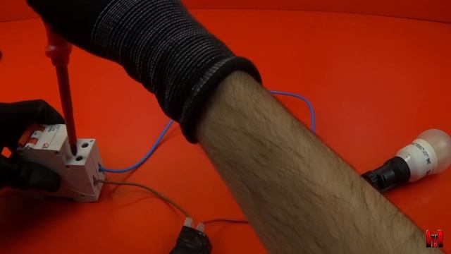 SonOff Basic ➤ Interruptor CONTROLADO por WIFI ☛ Tutorial смотреть онлайн