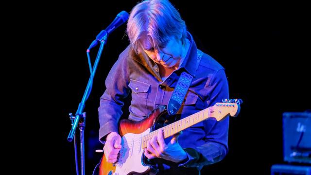 Eric Johnson - Cliffs of Dover - Long Intro (sound restoration and mix) смотреть онлайн