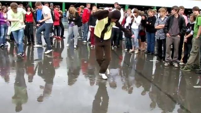 Сникерс урбания Новосибирск shuffle,snickers urbania novosibirsk, смотреть онлайн