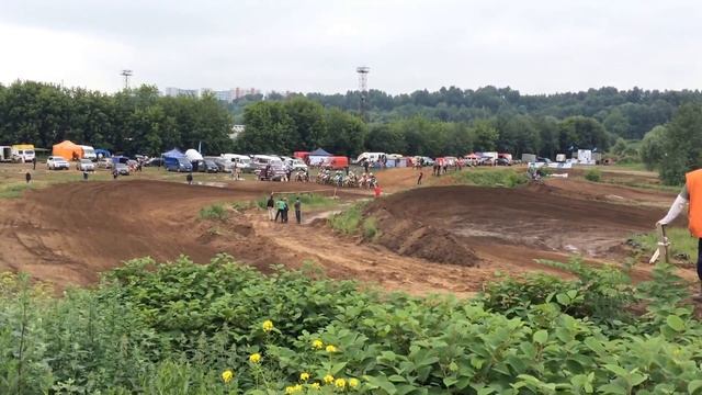 Курьяново 21.06.15 (1) мотокросс.Ветераны смотреть онлайн