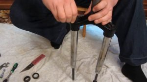 Разборка и смазка велосипедной вилки Santour XCM V 3