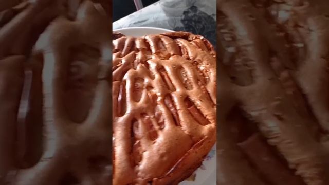 шарлотка с яблоками и апельсином смотреть онлайн