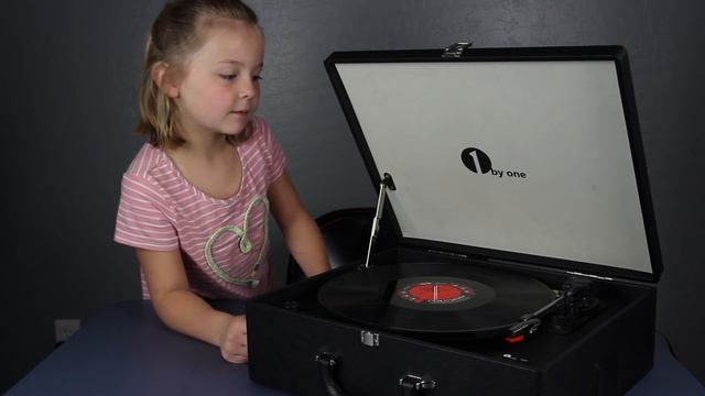 MY KIDS REACT TO VINYL RECORD PLAYER FOR THE FIRST TIME смотреть онлайн