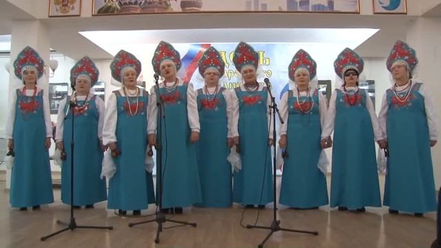 Ансамбль"Русская песня" на дне Народного единства России с песней "Под окном черёмуха колышется" смотреть онлайн