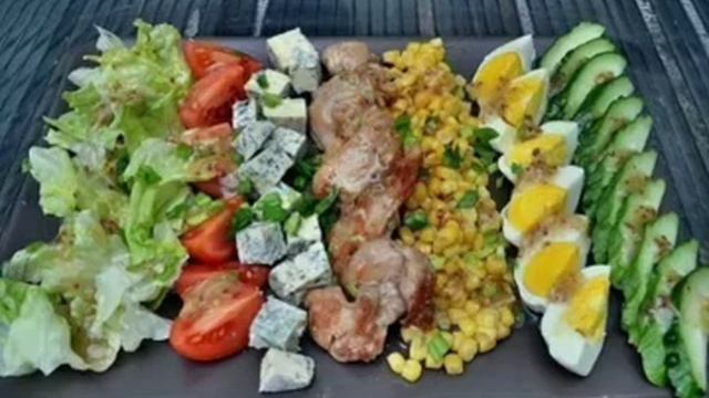 Кобб - Салат Рецепт приготування в описах смотреть онлайн