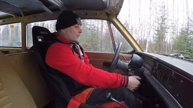 Volvo 145 - diff test - first test with my new welded diff смотреть онлайн