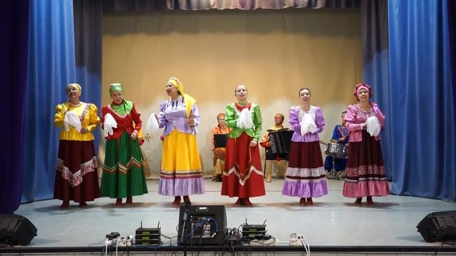 Заявка 292/1. Народный коллектив песенно-танцевальный ансамбль "Росиночка" — На горе то калина смотреть онлайн