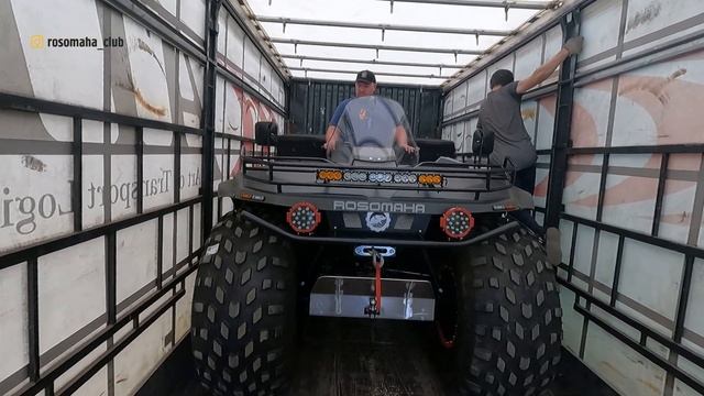 ОТГРУЗКА НОВОГО ВЕЗДЕХОДА РОСОМАХА С ПРИЦЕПОМ смотреть онлайн