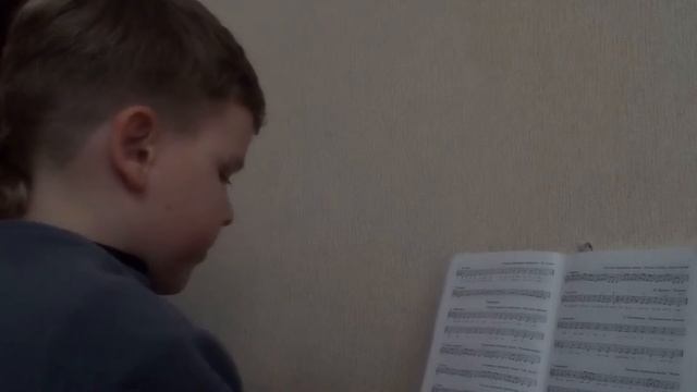 Играю пьесу ,, собачий вальс"на пианино! смотреть онлайн
