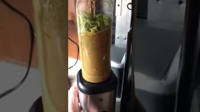 Toller Mixer für schnelle Smoothies oder Shakes смотреть онлайн