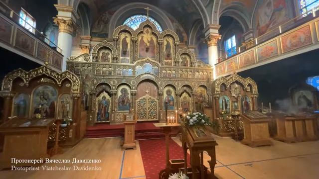 Молебен с акафистом святому великомученику и целителю Пантелеимону 5/8/2021 смотреть онлайн
