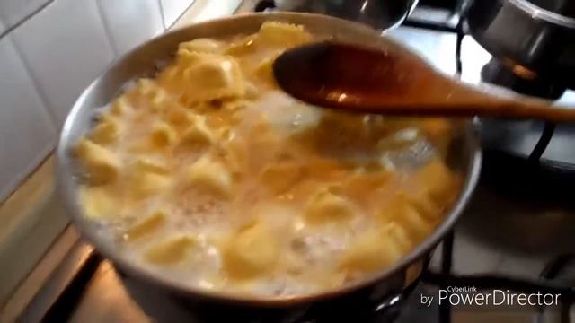 Равиоли с пачки. Как вкусно приготовить. Ravioli. смотреть онлайн